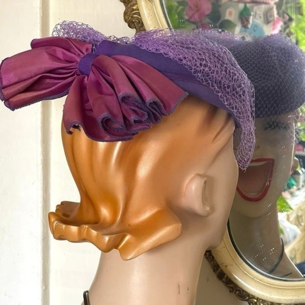 Vintage 1980s Wool Fascinator Hat Lilac Purple With Accordion Bow Original Veil - Picture 1 of 16